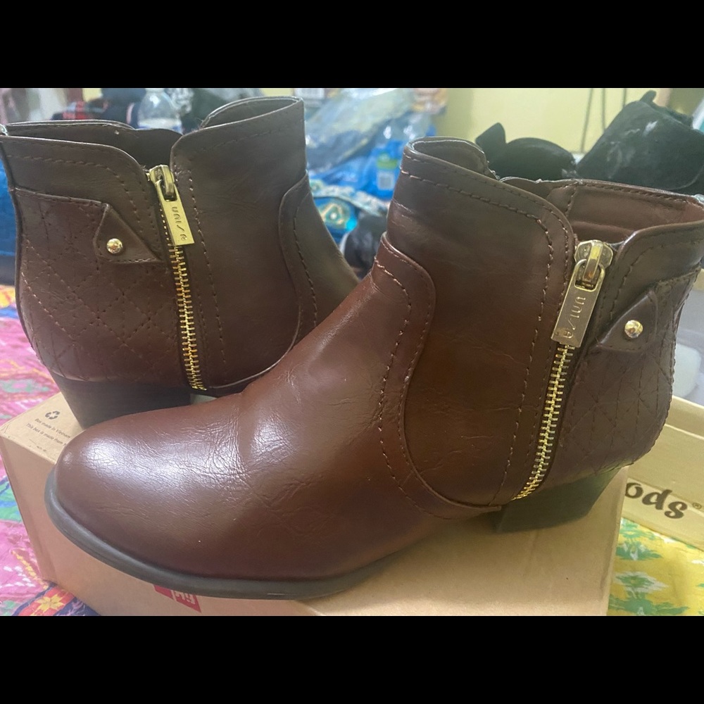 Brown ankle boots